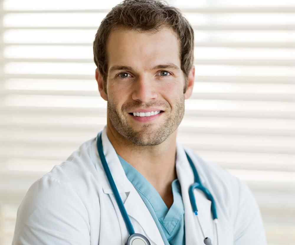https://www.snhospital.org/wp-content/uploads/2019/02/team_03.jpg